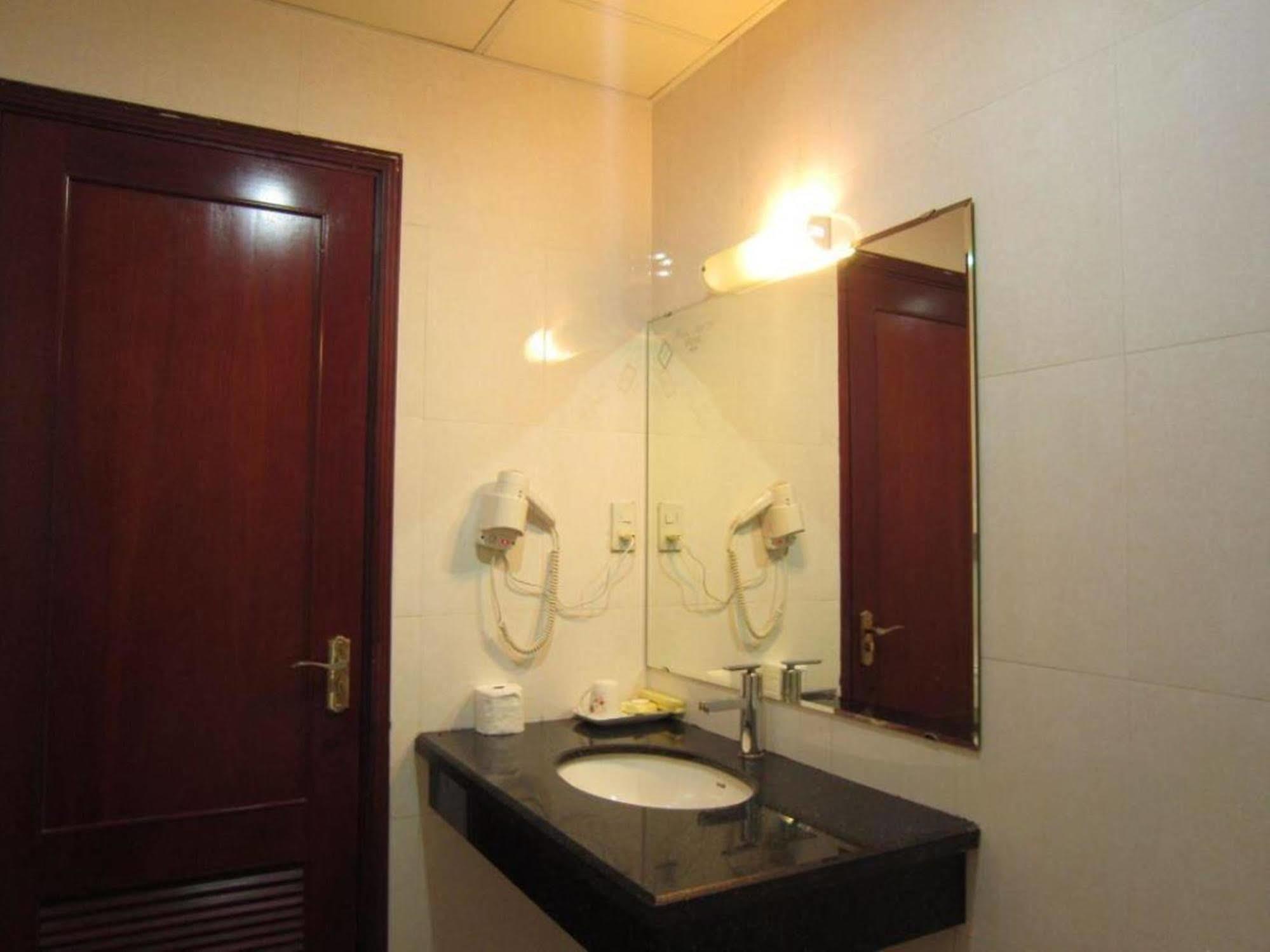 Reddoorz Ruby Star Hotel Truong Dinh Ho Či Minovo Město Exteriér fotografie